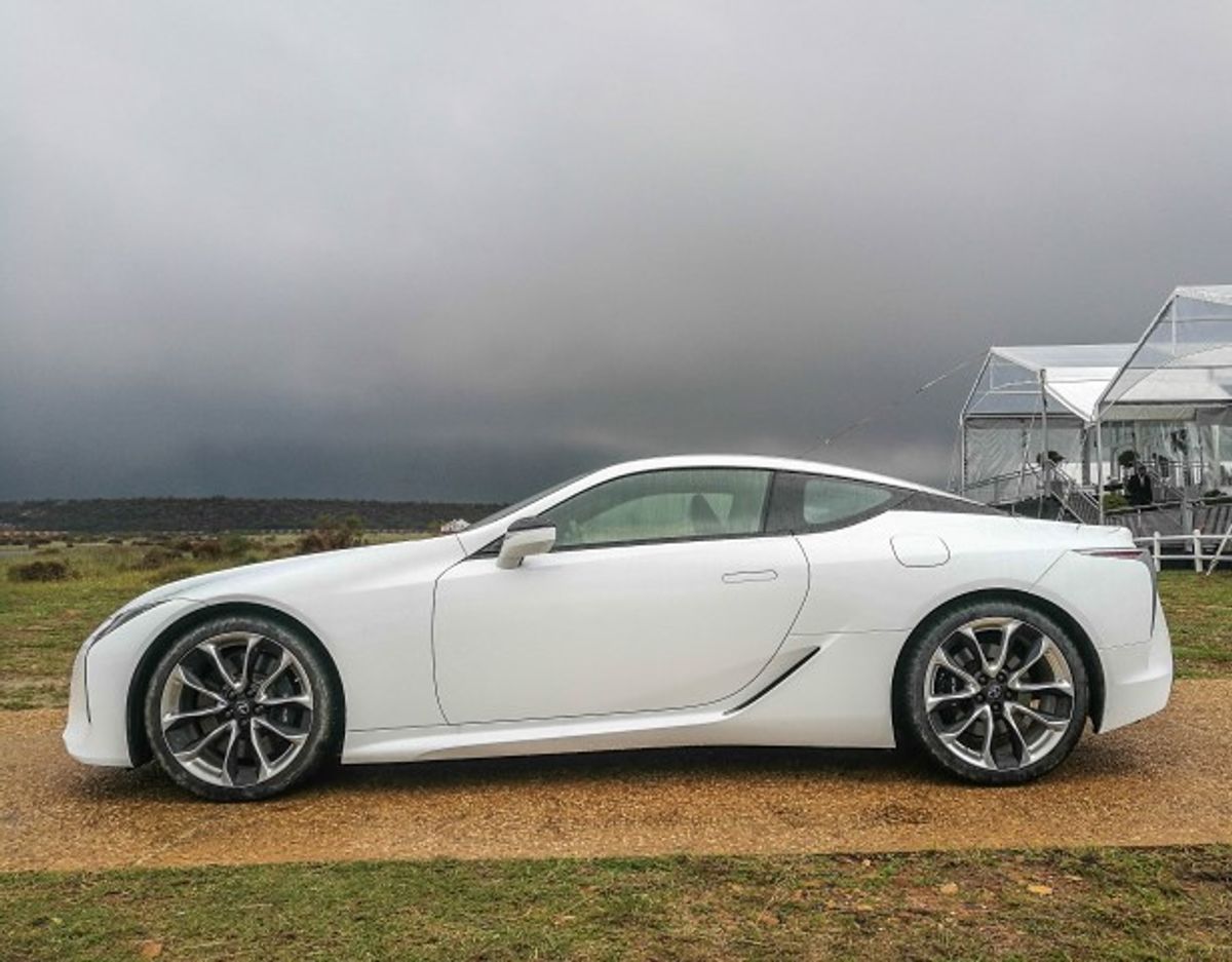 Lexus LC 500 (2017) Launch Review - Cars.co.za